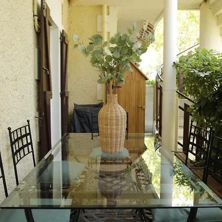 Apartment Le Patio D'elio,